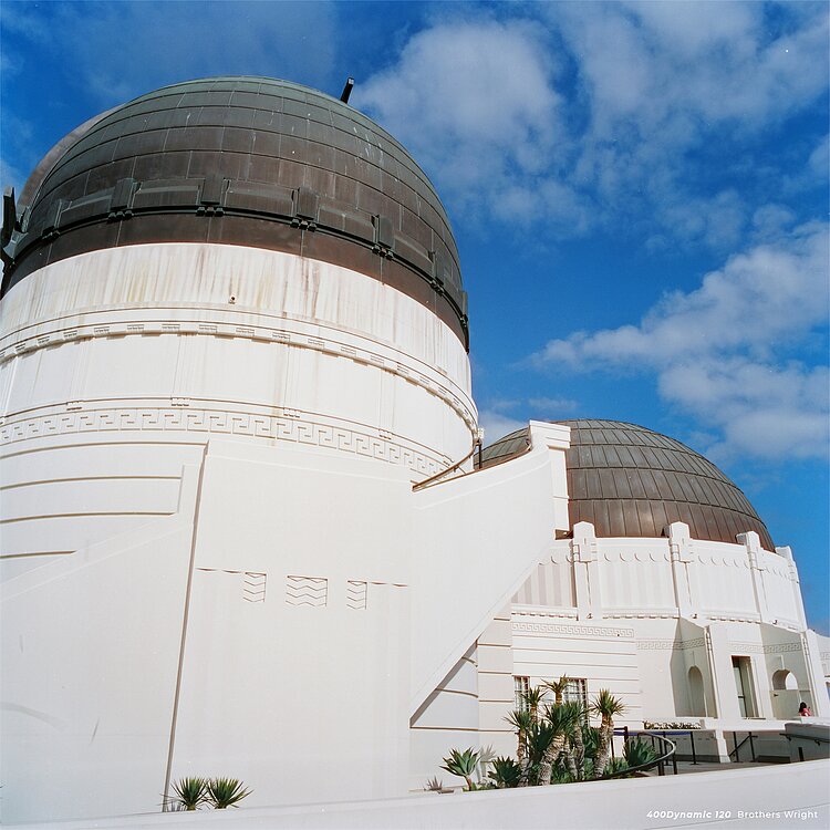 CineStill 400D Daylight Versatile 120