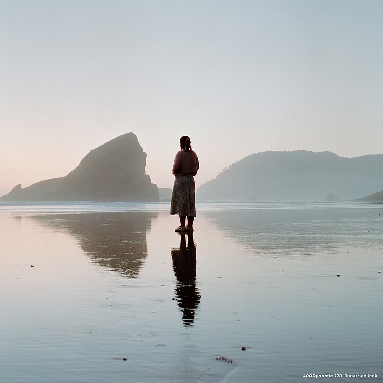 CineStill 400D Daylight Versatile 120