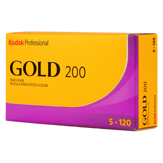 KODAK Gold 200 120 fargefilm med 10 bilder for 120 kamera.