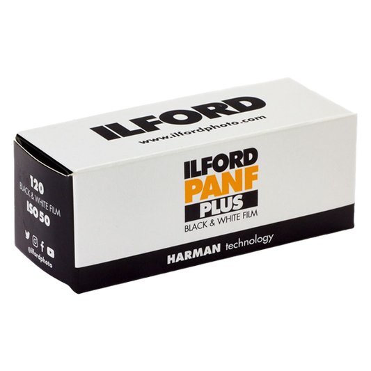 ILFORD PAN F PLUS 120  svart/hvitt-film med 10 bilder for 120 kamera.