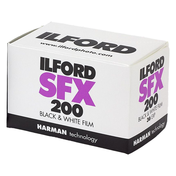 ILFORD SFX 200 135  svart/hvitt-film med 36 bilder for 35mm kamera.